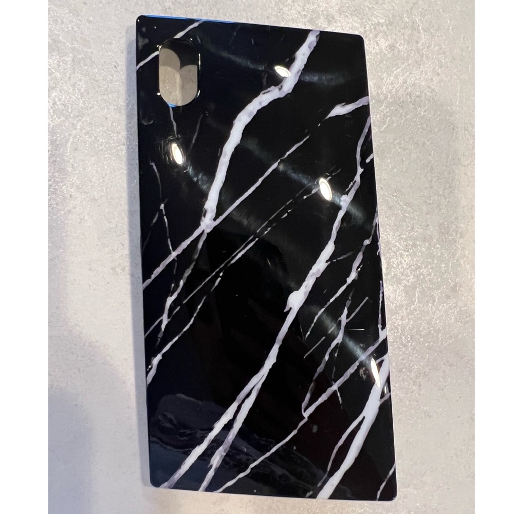 Flaunt iPhone XR Black Marble Square Case